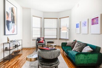 Model Living Room Shot - Uptown Trail