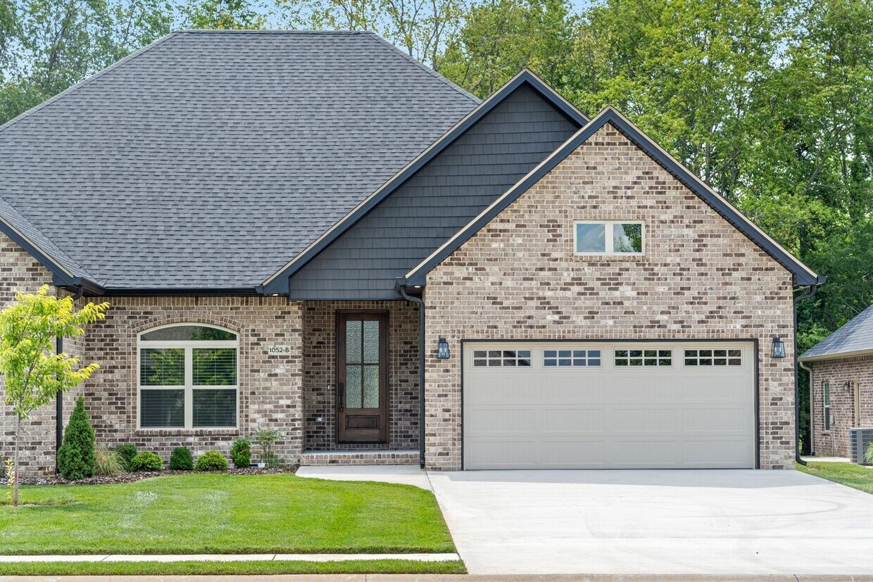 1052 Veridian Dr, Clarksville, TN 37043 House Rental in Clarksville, TN