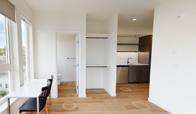 Foto del edificio - 4751 21st Ave NE