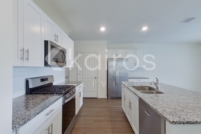 Foto del edificio - 32165 Katelin Cir