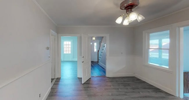 Building Photo - 44 Wallis St