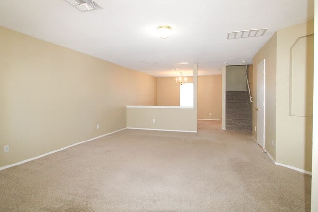 Foto del edificio - 20823 Blue Trinity