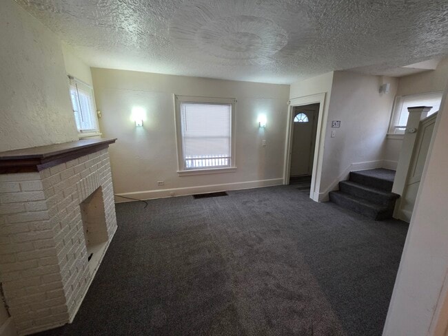 Building Photo - 804 Aberdeen St