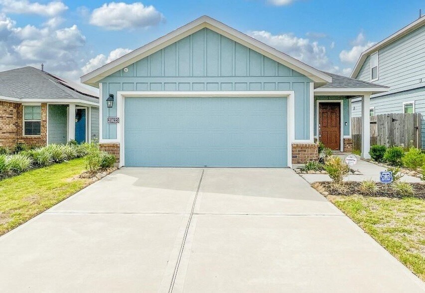 Foto principal - 21423 Holly Heights Rd