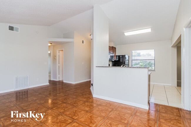 Building Photo - 865 San Pedro Ct