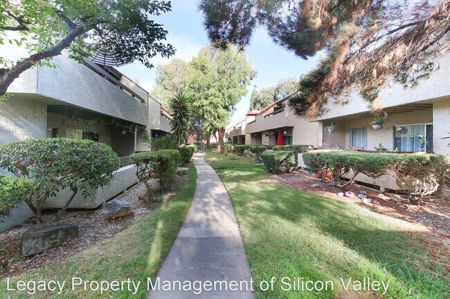 Building Photo - 2 br, 2 bath House - 307 Tradewinds Dr APT 12
