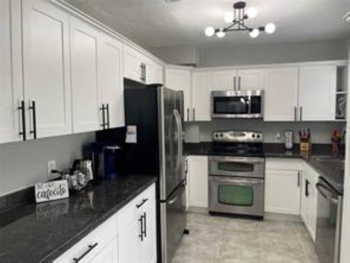 Primary Photo - 1630 NW 13th Ct