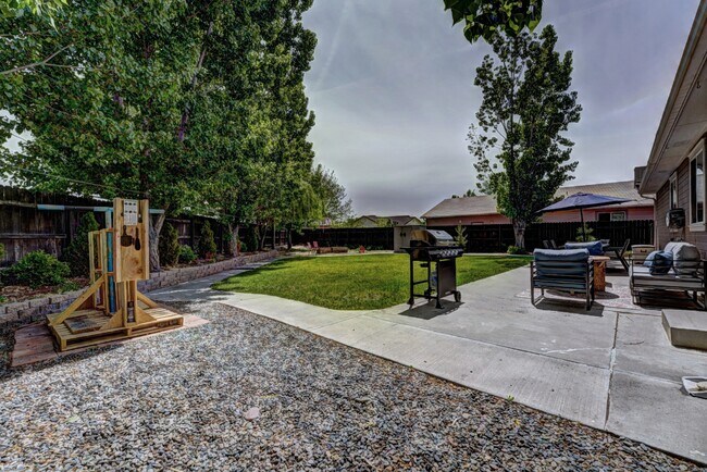 Foto del edificio - 1000 Red Bud Ct