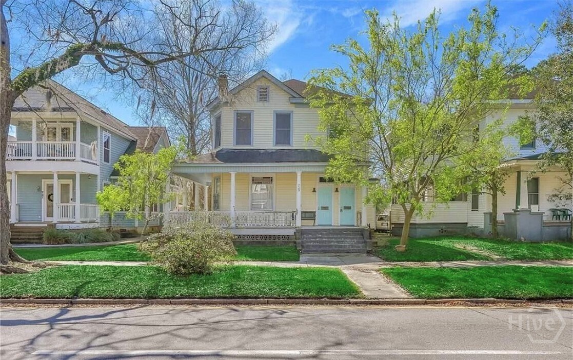 Foto principal - 723 E Henry St