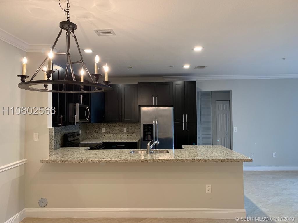 Foto principal - 4400 SW 160th Ave