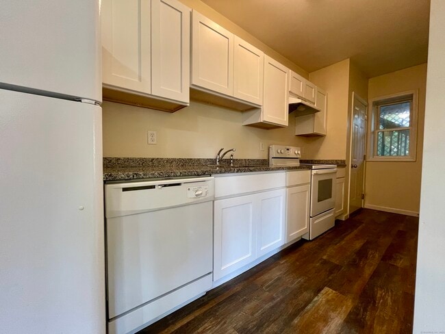 Building Photo - 14 Dwight St