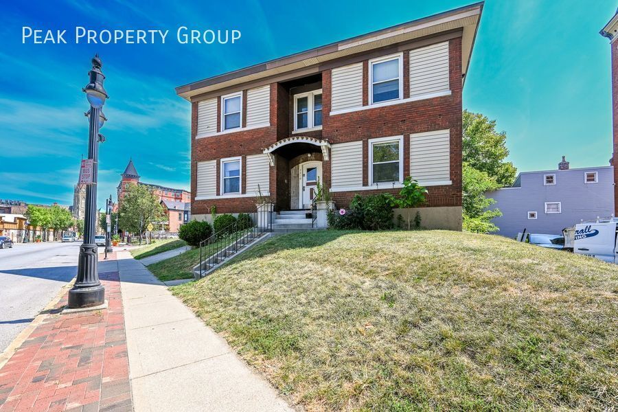 Foto principal - 2610 Woodburn Ave