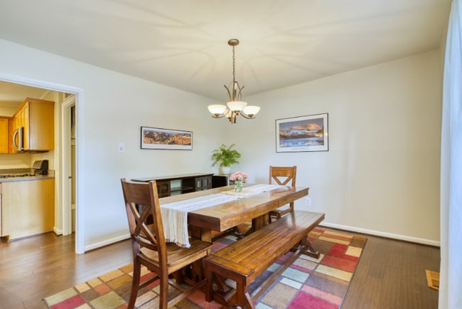 Foto del edificio - 4224 Pennsboro Ct
