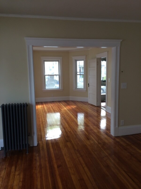 Building Photo - 75 Hathorne St