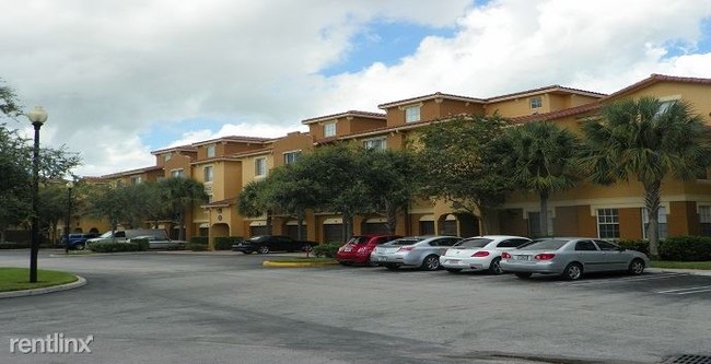 Building Photo - 4630 Portofino Way