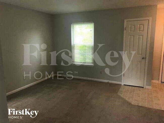 Foto del edificio - 5702 N Jefferson Dr