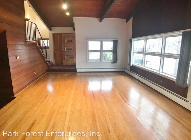 Building Photo - 3 br, 1.5 bath House - 438 Glenn Road