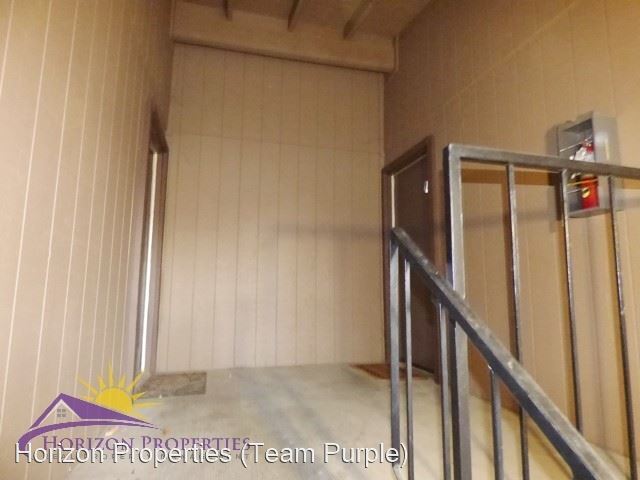 Building Photo - 2 br, 1 bath House - 901 Fulton Ave #402