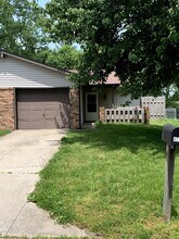 Building Photo - 4717 W Knox Dr