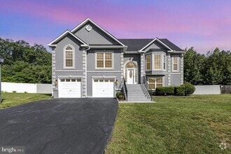 Building Photo - 6222 Salisbury Dr