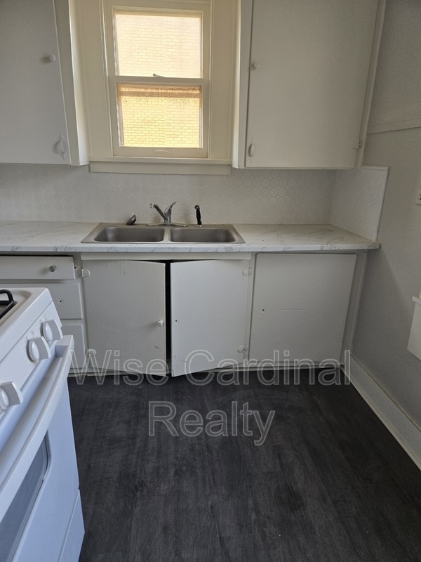 Building Photo - 1918 18th St