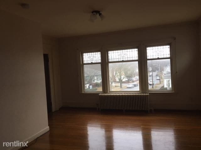 Building Photo - 2085 Acushnet Ave