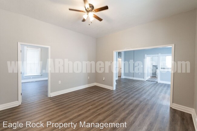 Foto del edificio - 3 br, 2 bath House - 111 North Park Street