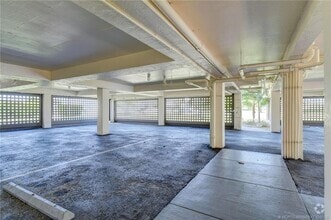 Building Photo - 8302 Marina Villa Dr