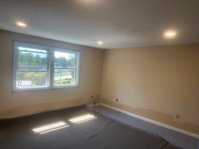 Building Photo - 128 State Rd