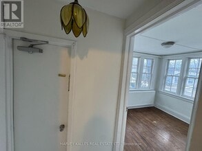 Building Photo - 678 Huron St