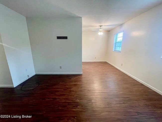 Building Photo - 712 Mt Tabor Rd