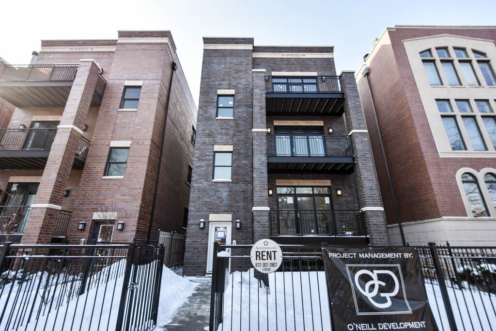 Foto principal - 3923 N Ashland Ave