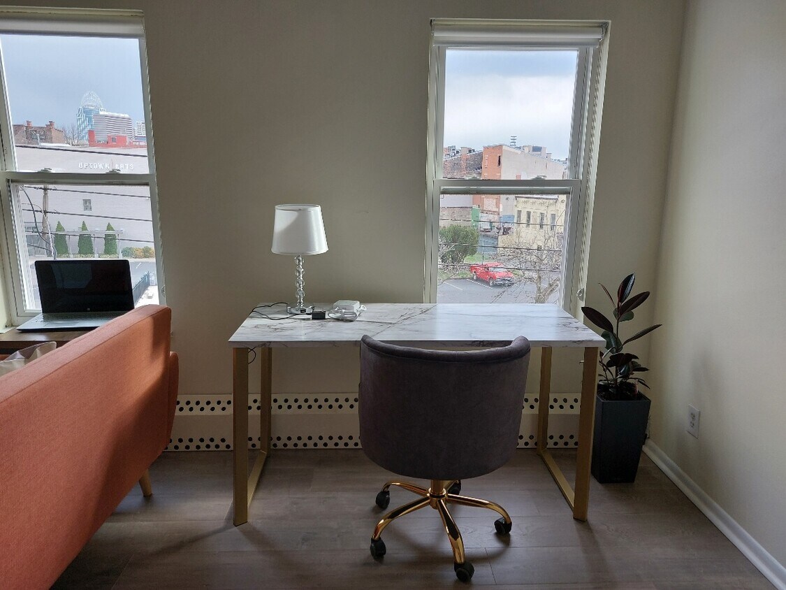 Amazing city view - 118 E Liberty St