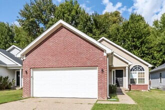 Building Photo - 11109 Meadow Chase Ct