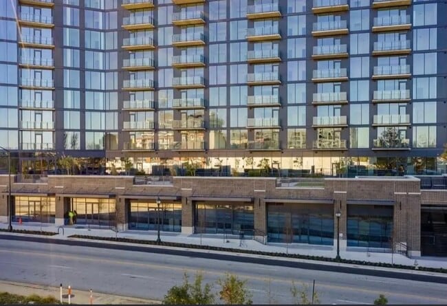 Building Photo - 788 W Marietta St NW