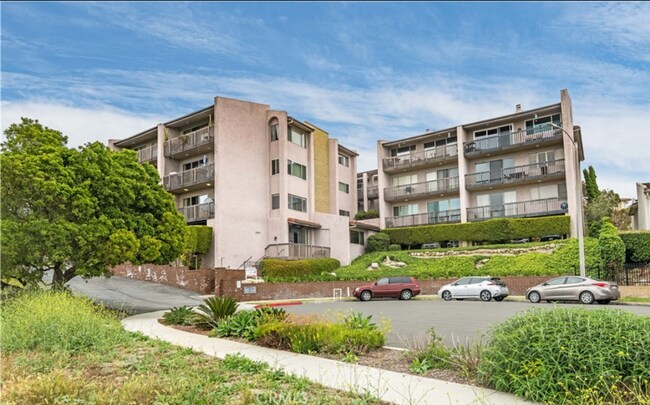 Foto del edificio - 29600 Island View Dr