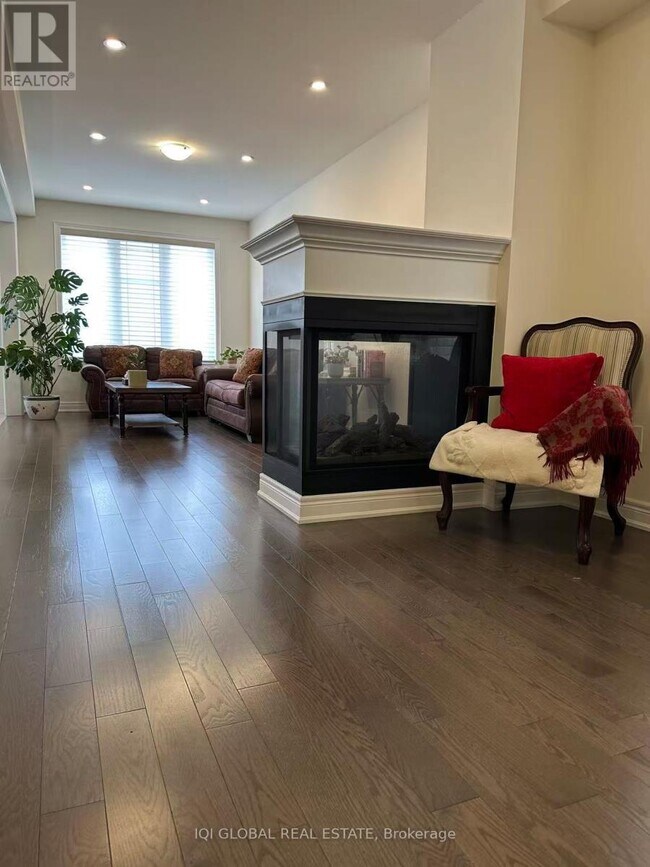 Building Photo - 50 Drizzel Cres