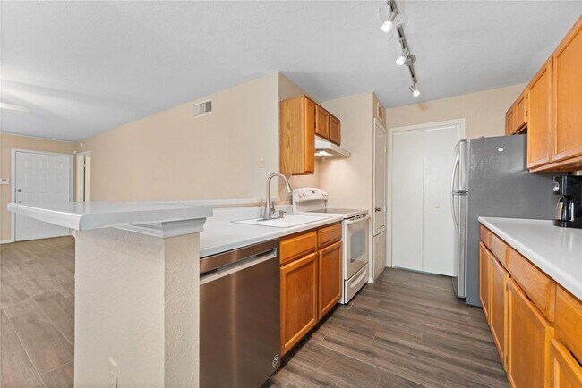 Foto del edificio - 10871 Braes Bend Dr