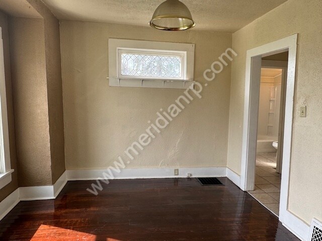 Building Photo - 2922 Manford St