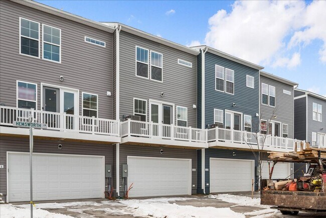 Building Photo - 644 Hemsworth Ln