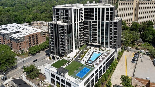 Foto del edificio - 2425 Peachtree Rd