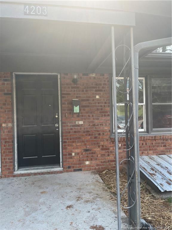 Primary Photo - 4203 S Dowfield Dr