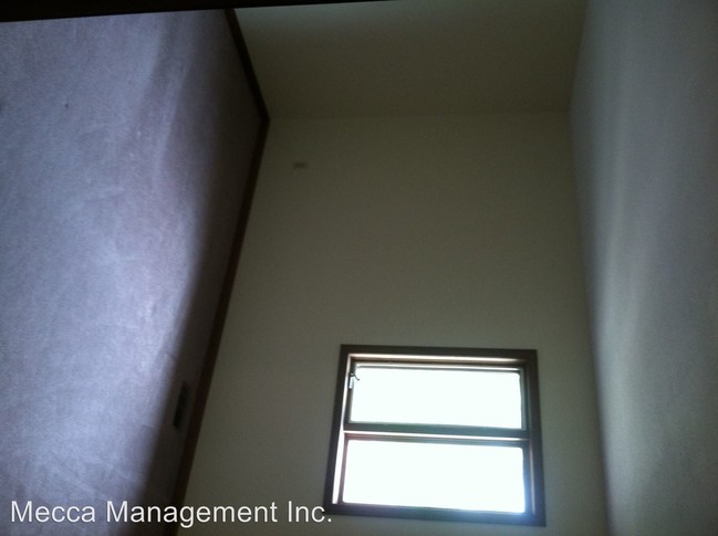 Foto del edificio - 28309-28317 Simmons Rd
