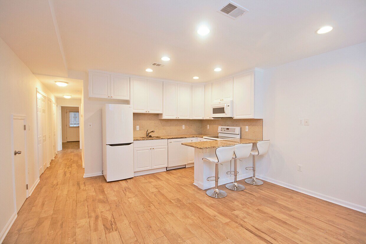Welcome Home! - 404 P St NW