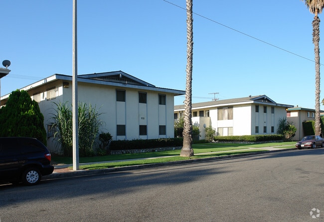Building Photo - 1150 W Casa Grande Ave