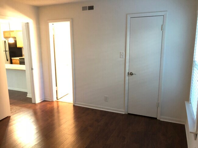 Foto del edificio - 1633 13th Ave S