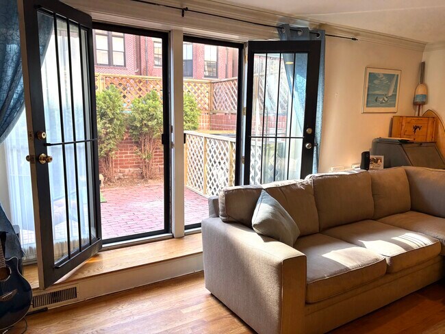 Foto del edificio - 331 Beacon St