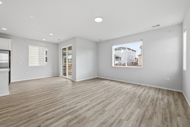 Foto del edificio - $2,740.95 with $300 off the first month's rent, 3 Beds - 2.5 Bath, Single Family Home in Dr Monum...