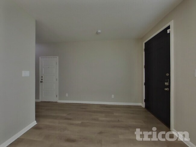 Foto del edificio - 3119 Gilbert Garden