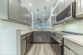 Building Photo - 71 Waiaka Ln